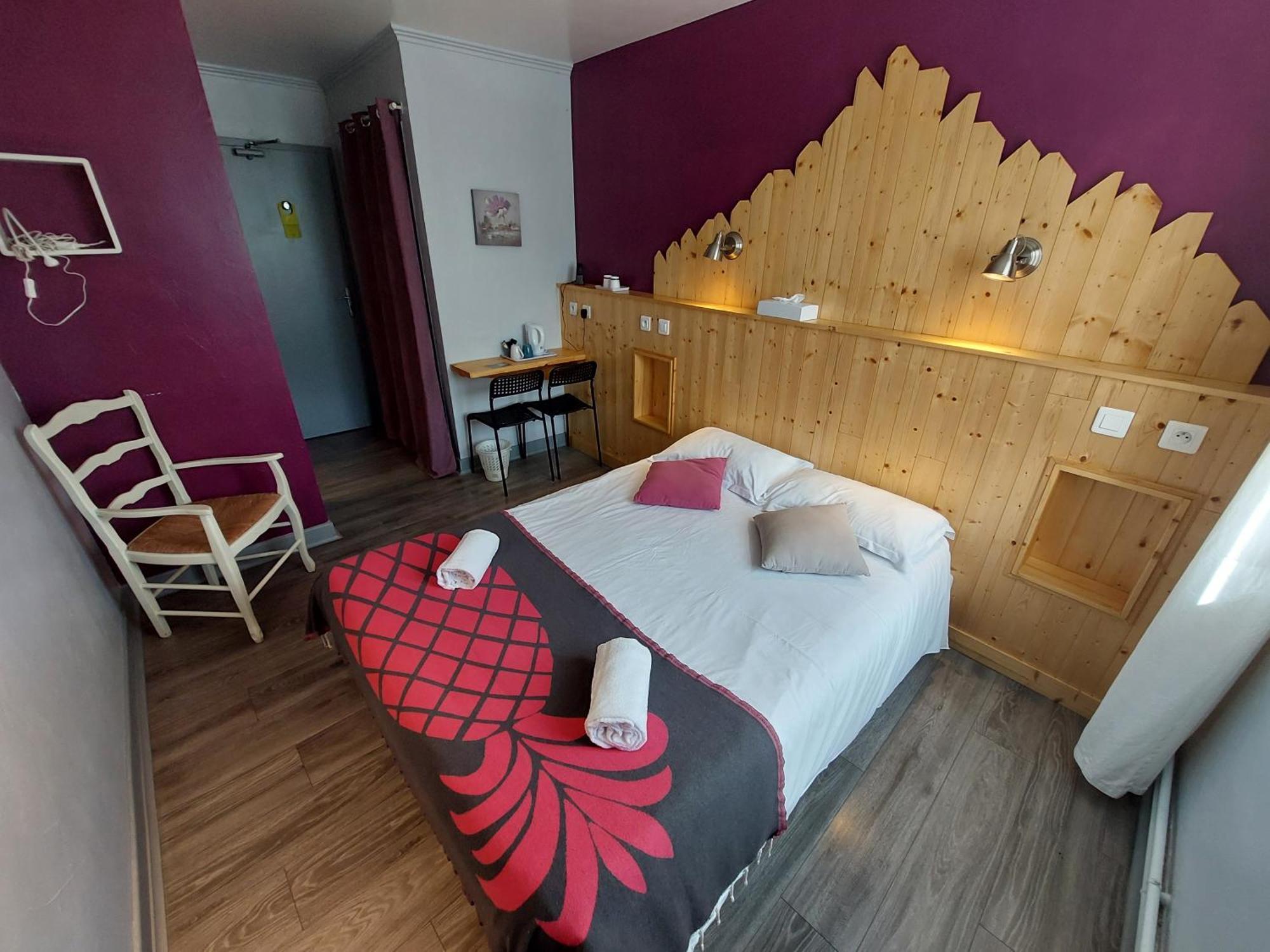 Logis Hotels - Auberge De L'Ile - Hotel 3 Etoiles Et Restaurant Creysse  Zewnętrze zdjęcie