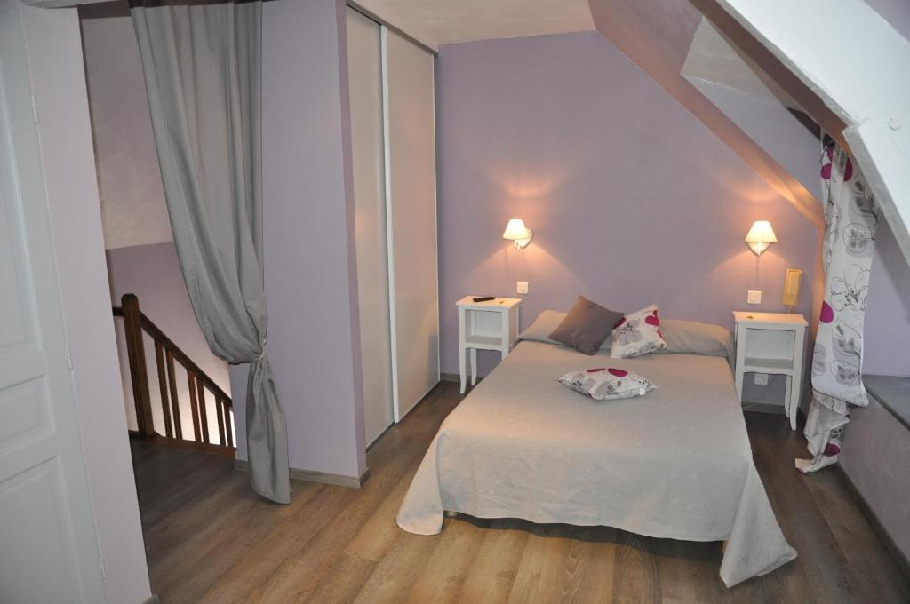 Logis Hotels - Auberge De L'Ile - Hotel 3 Etoiles Et Restaurant Creysse  Pokój zdjęcie