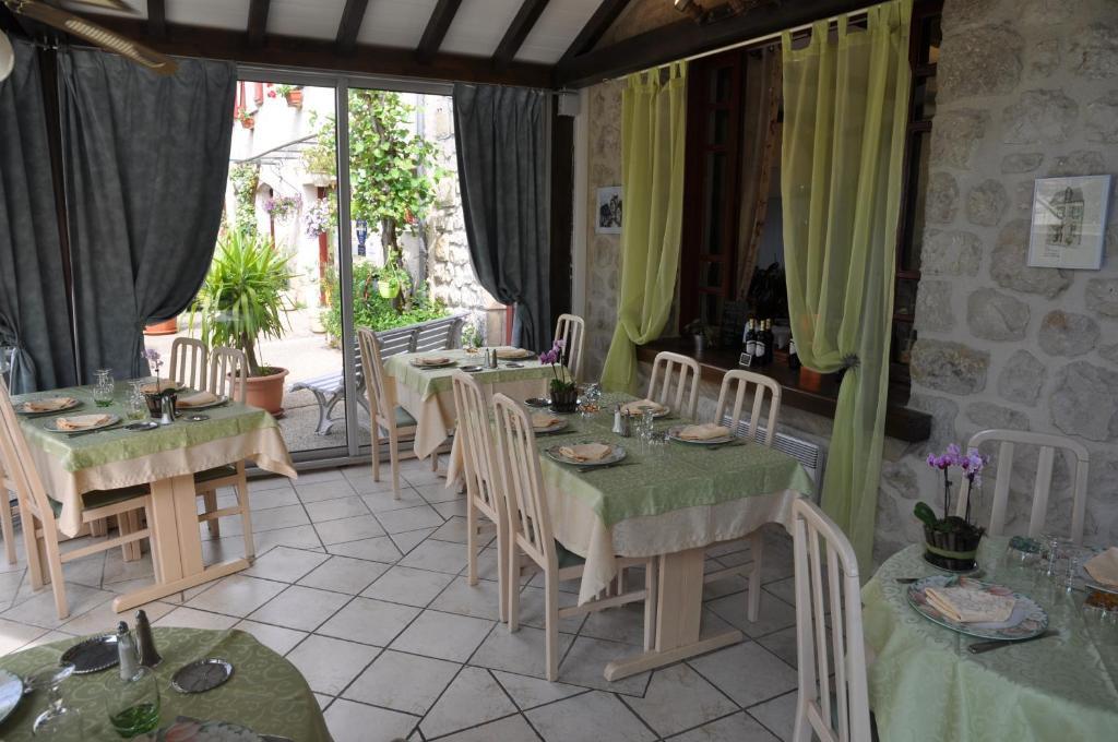 Logis Hotels - Auberge De L'Ile - Hotel 3 Etoiles Et Restaurant Creysse  Zewnętrze zdjęcie