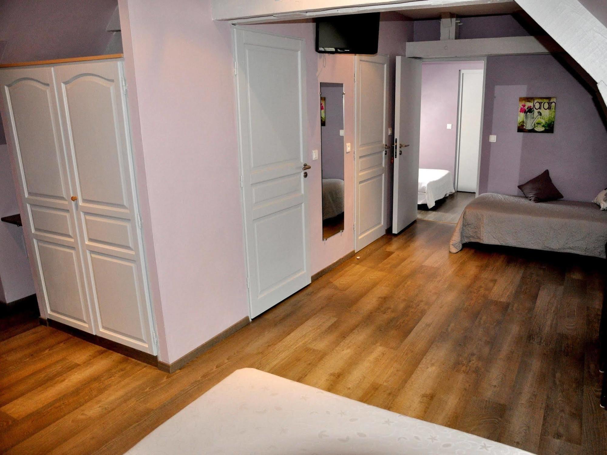 Logis Hotels - Auberge De L'Ile - Hotel 3 Etoiles Et Restaurant Creysse  Zewnętrze zdjęcie