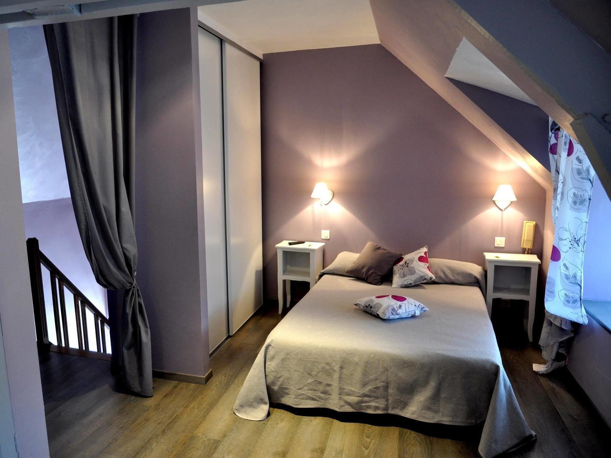 Logis Hotels - Auberge De L'Ile - Hotel 3 Etoiles Et Restaurant Creysse  Zewnętrze zdjęcie